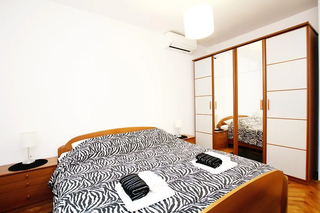 تروغير Apartment Navita