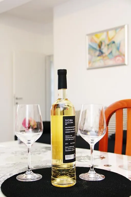 تروغير Apartment Navita