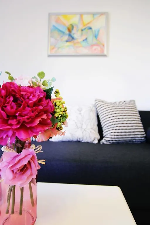 تروغير Apartment Navita