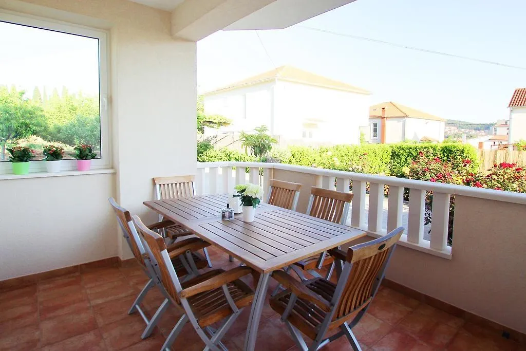 تروغير Apartment Navita